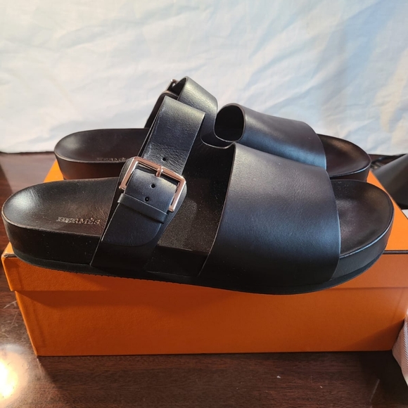 Hermes Mumbai Sandals - Picture 2 of 7